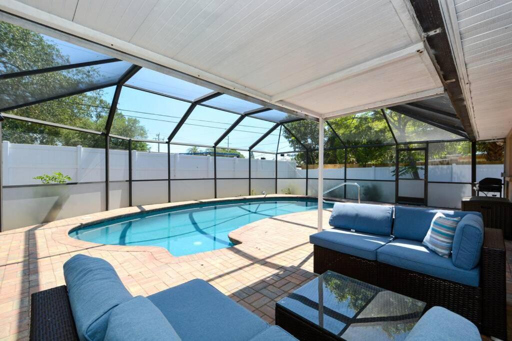Cozy, Fido-Friendly Pool Home Just 4 Miles To The Beach! Венис Экстерьер фото