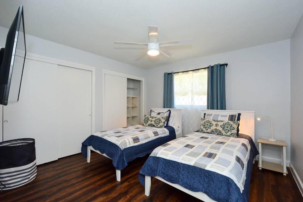 Cozy, Fido-Friendly Pool Home Just 4 Miles To The Beach! Венис Экстерьер фото